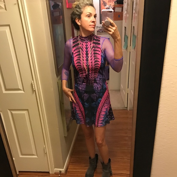 Meet your Posher ๐ธ - Picture 4 of 8